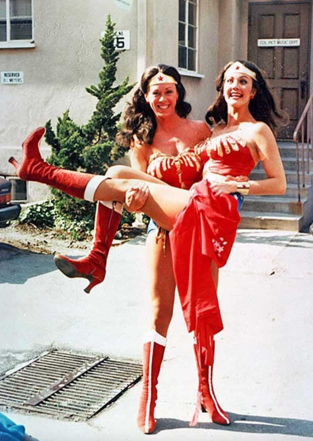 wonder woman stunt double lynda carter - Reserved Bmeters 5 Col Pict Music Defe